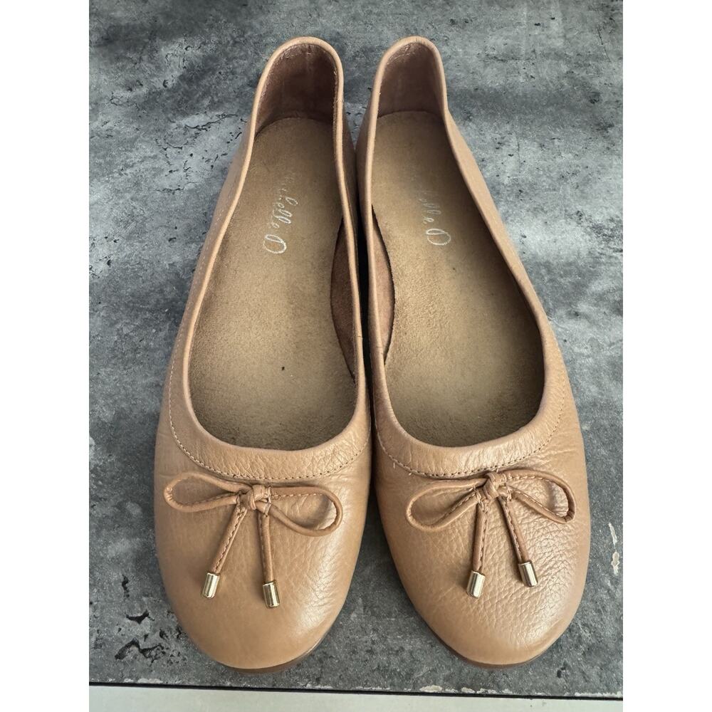 Michelle D Leather Ballet Flats Tan Bow Comfort Shoes Size 8.5 Made in Brazil